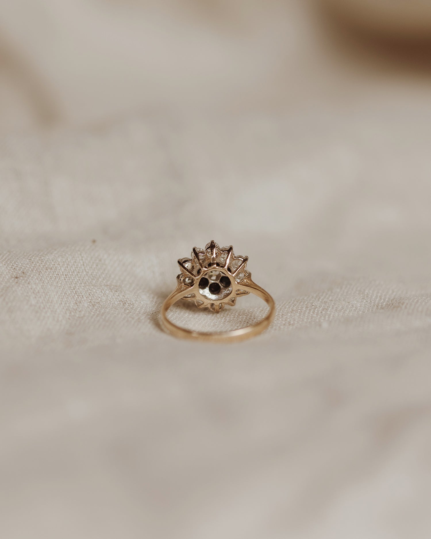 Aubrey 9ct Gold Sapphire Ring