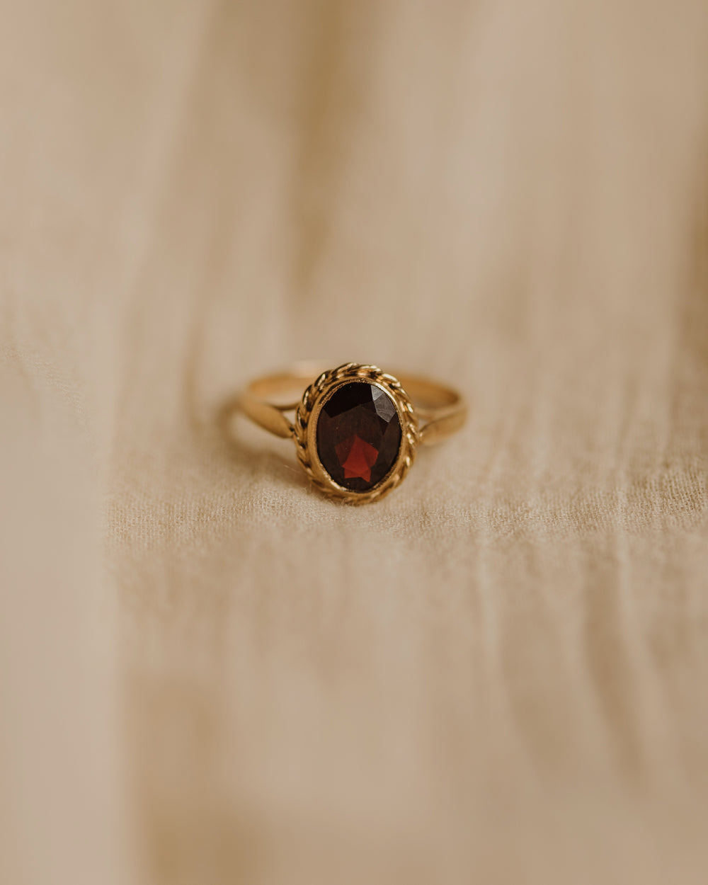 Doreen 1988 9ct Gold Garnet Ring