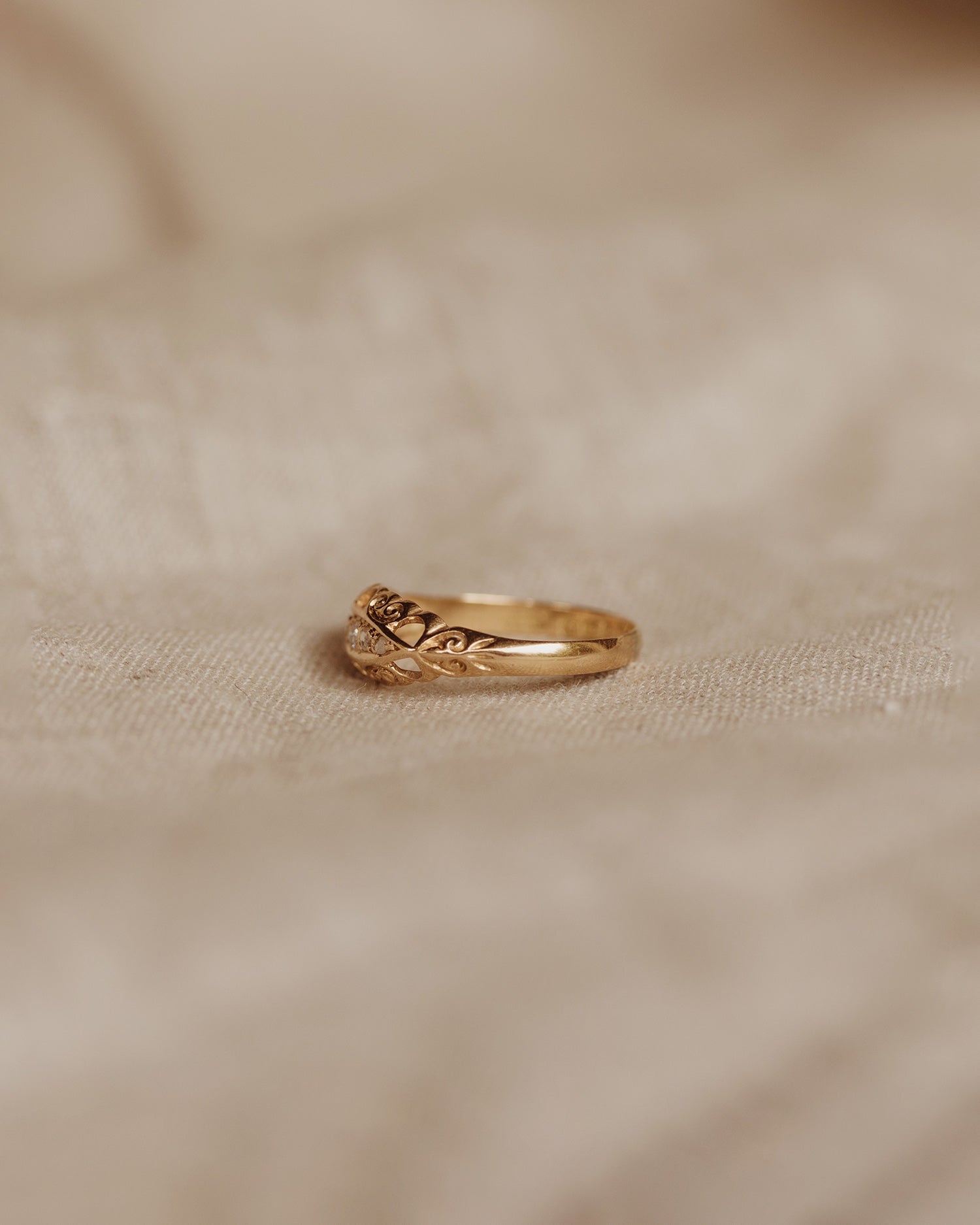 Mabel 18ct Gold Diamond Gypsy Ring
