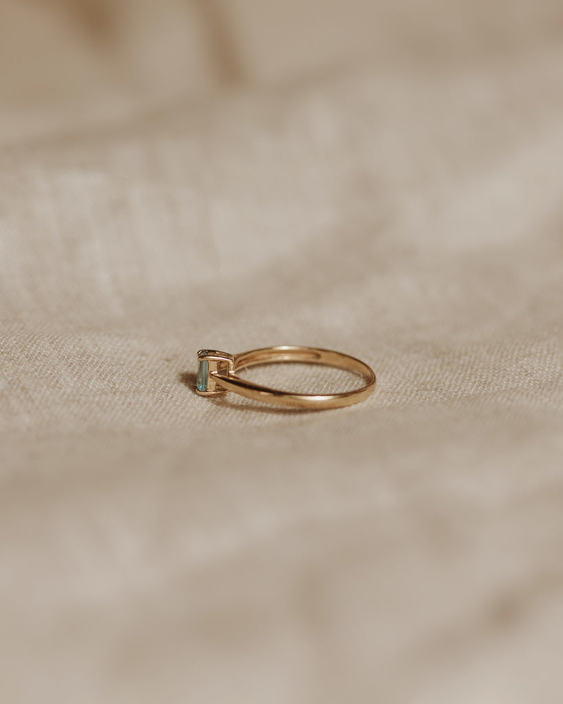 Cora 9ct Gold Aquamarine Ring